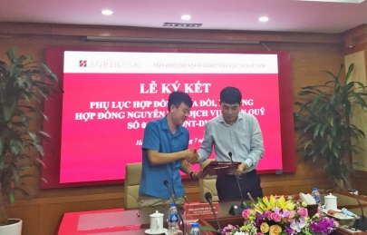 Lễ ký kết Phụ lục Hợp đồng sửa đổi, bổ sung hợp đồng nguyên tắc Dịch vụ Ngân quỹ giữa Agribank và Công ty dịch vụ Agribank