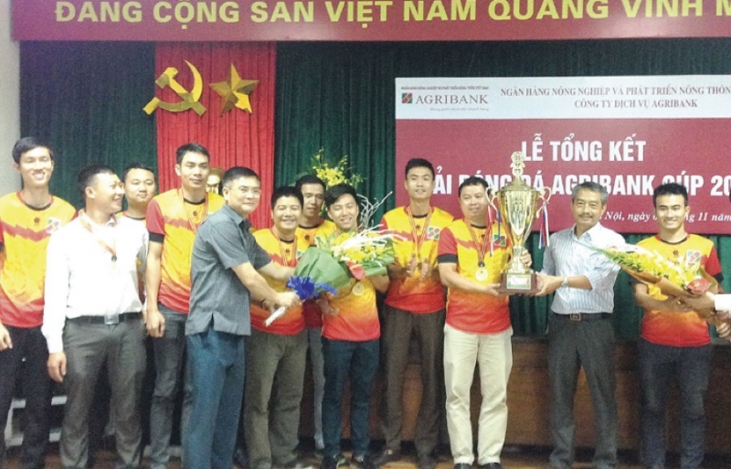 Lễ tổng kết Giải bóng đá Agribank Cup 2015 Đội bóng Cty Dịch vụ Agribank giành chức vô địch