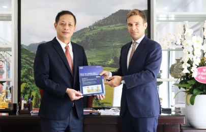 ĐẠI DIỆN CÔNG TY LOUISENTHAL ĐẾN THĂM VÀ LÀM VIỆC TẠI CÔNG TY DỊCH VỤ AGRIBANK