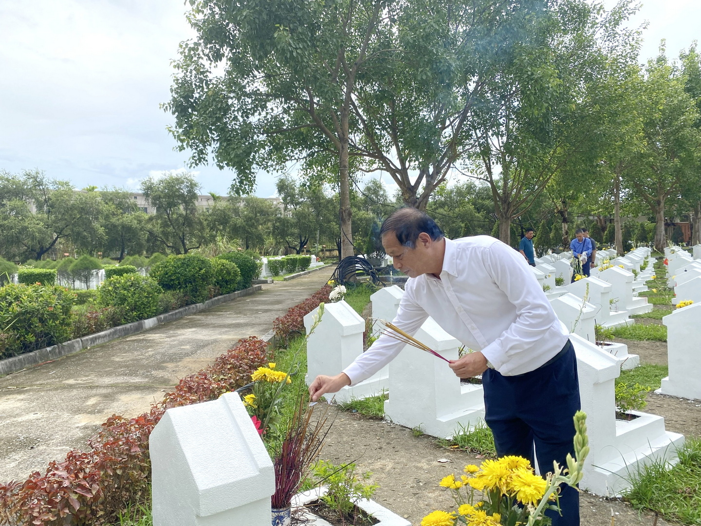 HÀNH TRÌNH VỀ NGUỒN - BỒI ĐẮP TRUYỀN THỐNG, HUN ĐÚC BẢN LĨNH NGƯỜI ĐẢNG VIÊN CÔNG TY DỊCH VỤ AGRIBANK